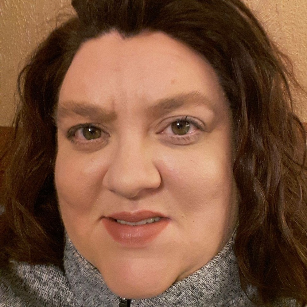 Meet your Posher, Stacie